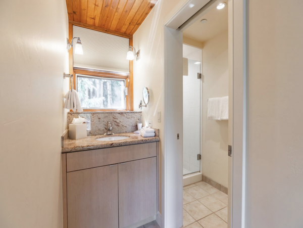 Three Bedroom Three Bathroom Vail Rental - Golden Peak